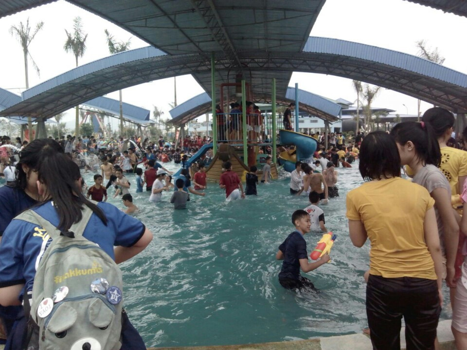 khu cong vien nuoc trong dao ngoc xanh